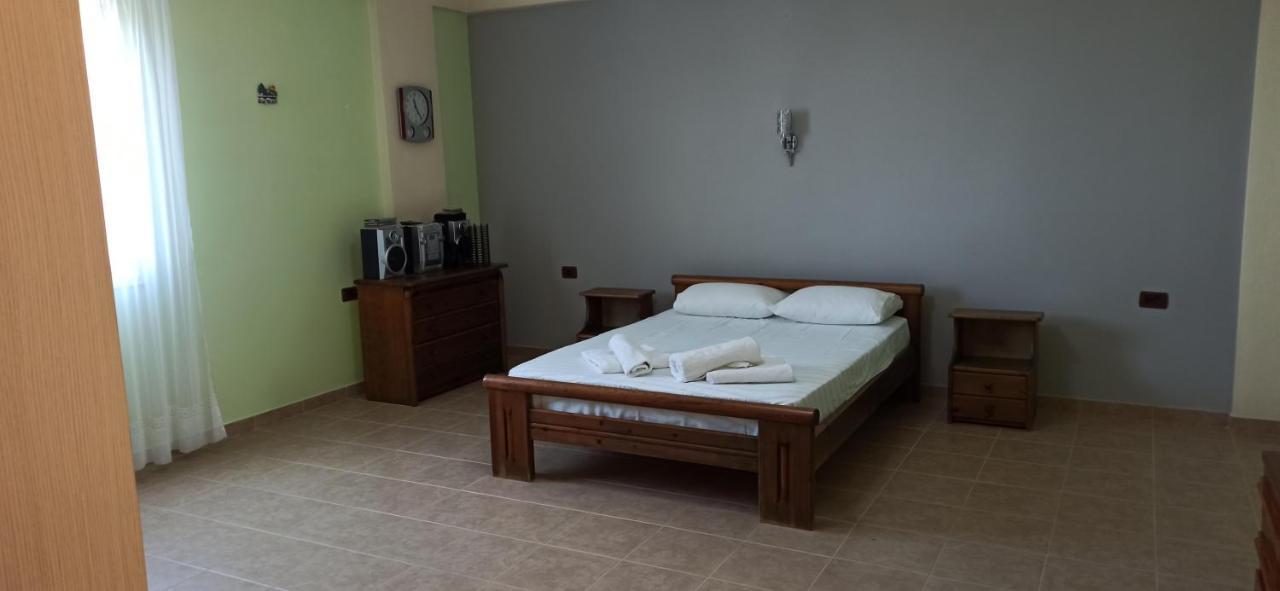 Villa Family Bitri Piqeras المظهر الخارجي الصورة
